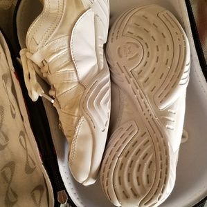 Girls Infinity cheer shoes